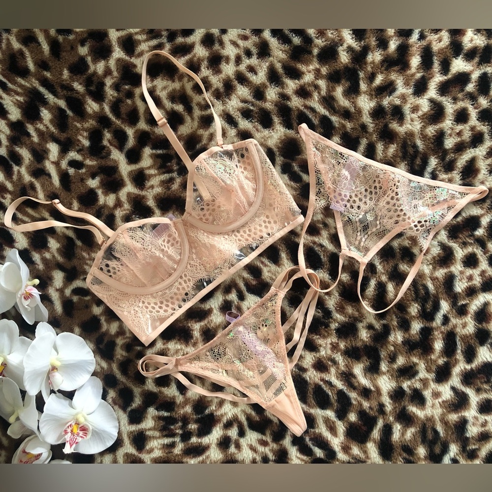 NWOT SAVAGE X FENTY HYPER REAL PINK SET XSMALL SET